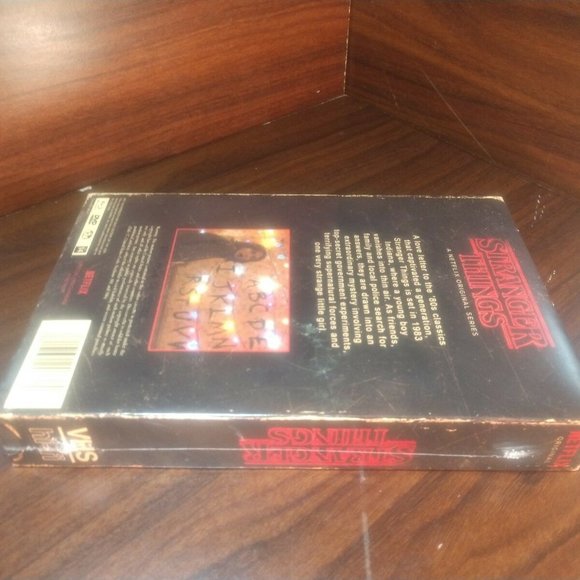 STRANGER THINGS :Season 1 (Blu-ray+DVD)+Poster-NEW - Picture 7 of 7